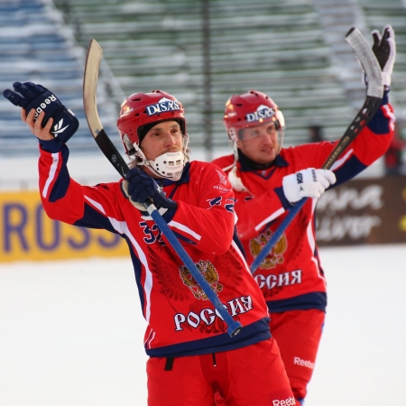 Наступает время финала и будет эль классико РУССКОГО хоккея. Тут всё против шведов. Во-первых время