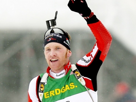 Симон Эдер выше старшего Фуркада. Эдер на олимпиаде в Сочи показывает весьма недурные результаты.