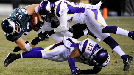 [center]
Сегодня один из  самых главных матчей