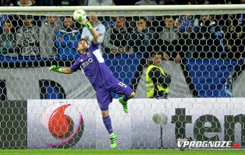 Футбол. Лига Чемпионов 1/8. Рома принимает Порту. Попробую предположить что хозяева забьют не более