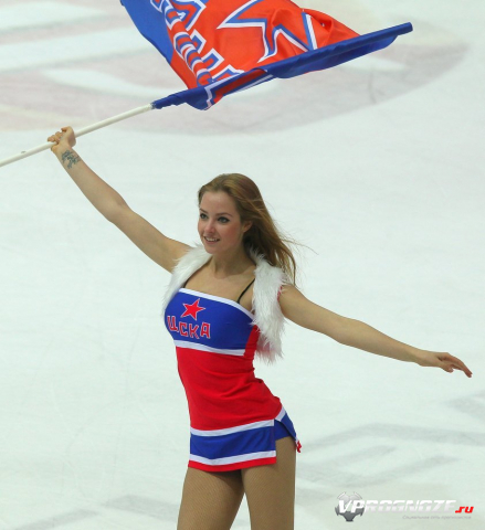 Хоккей. КХЛ. Плей-офф 1/2 финала. 4 игра между СКА и ЦСКА. Пока что ЦСКА ведет в серии со счетом