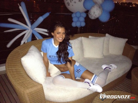 Футбол. Чемпионат Австралии. Мельбурн Сити принимает Ценрал Кост. Я думаю голов в матче не будет