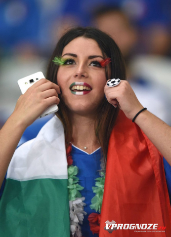 Футбол. Чемпионат Болгарии. Ботев Галабово играет против Лудогорца 1945. Я считаю что хозяева