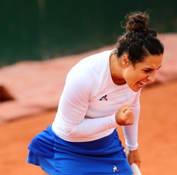 Очень мне понравилась Итальянка на этом турнире, получаю удовольствия от просмотра ее матчей. Видно