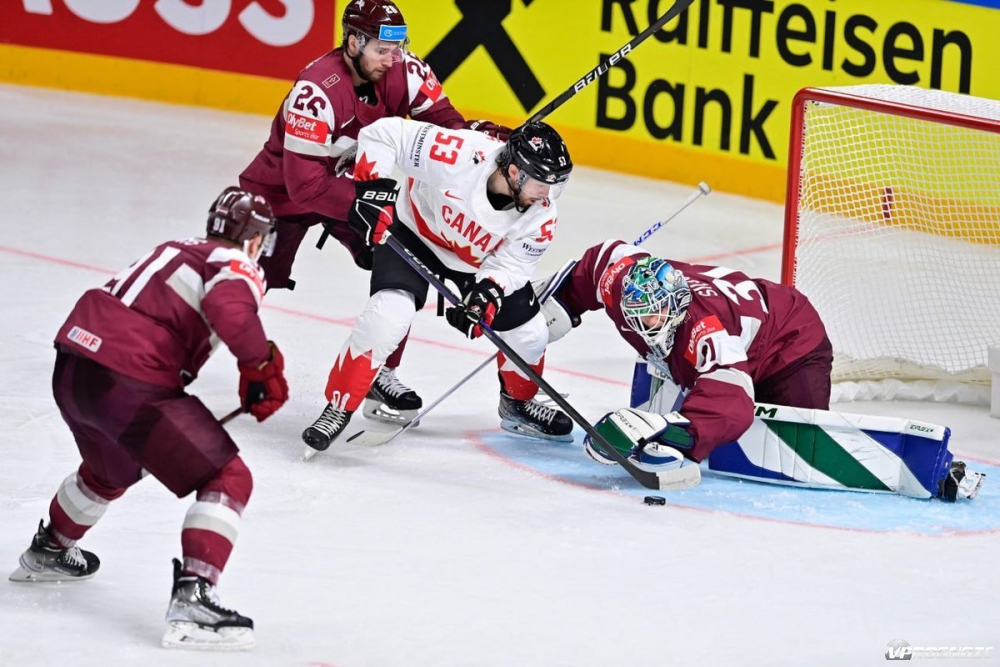 Матч чм 2023. Хоккеисты Канады. Латвия хоккей. Хоккей картинки.