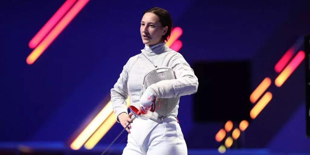 Яна Егорян — чемпионка России по фехтованию в соревновании саблисток